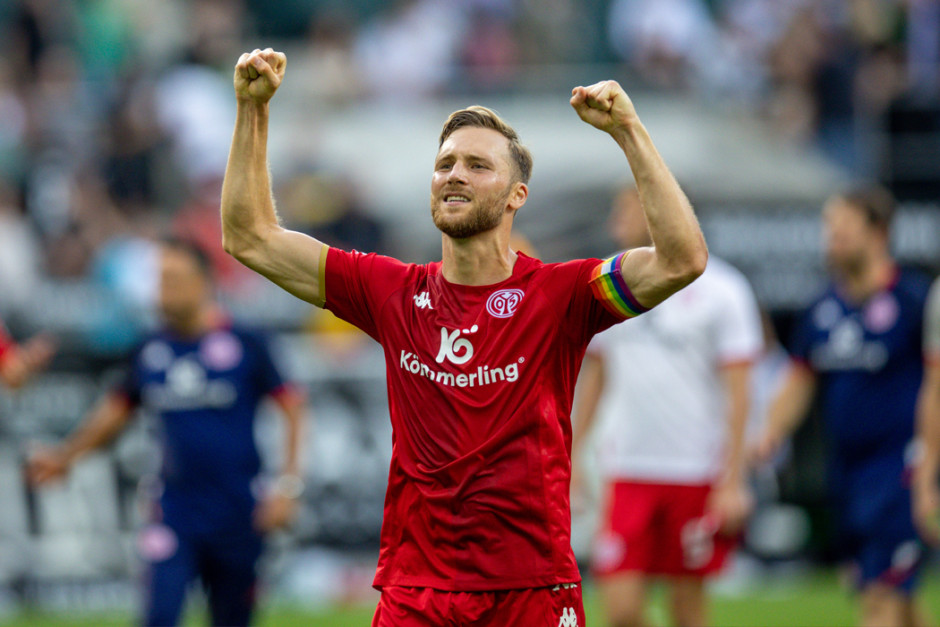 九游娱乐官方-关于美因茨队在主场大胜，展现出色实力的信息