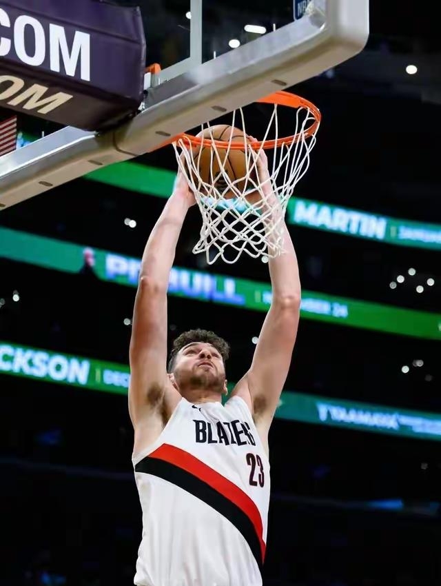 九游娱乐官方-包含爵士逆袭开拓者，震惊完成绝杀显露实力的词条