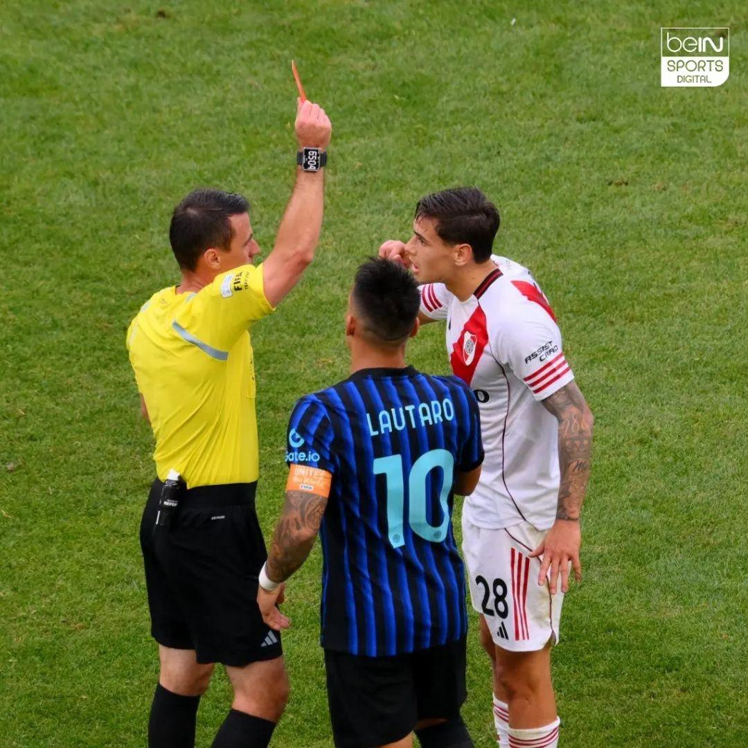 包含不可思议的伤停补时进球，拯救球队一线生机的词条