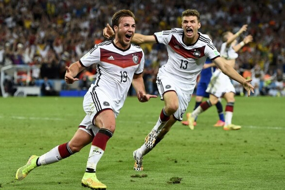 九游娱乐官方-关于韩国绝杀德国，范佩西一己之力扛起全队的信息