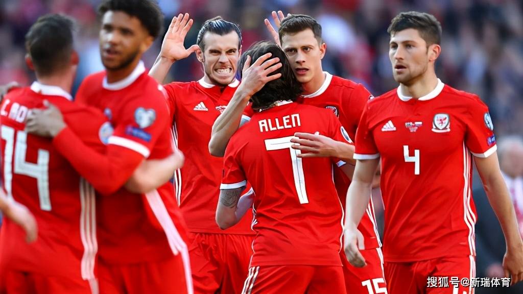 包含芬兰全队备战丹麦欧洲杯预选赛，球员状态回升令人瞩目的词条