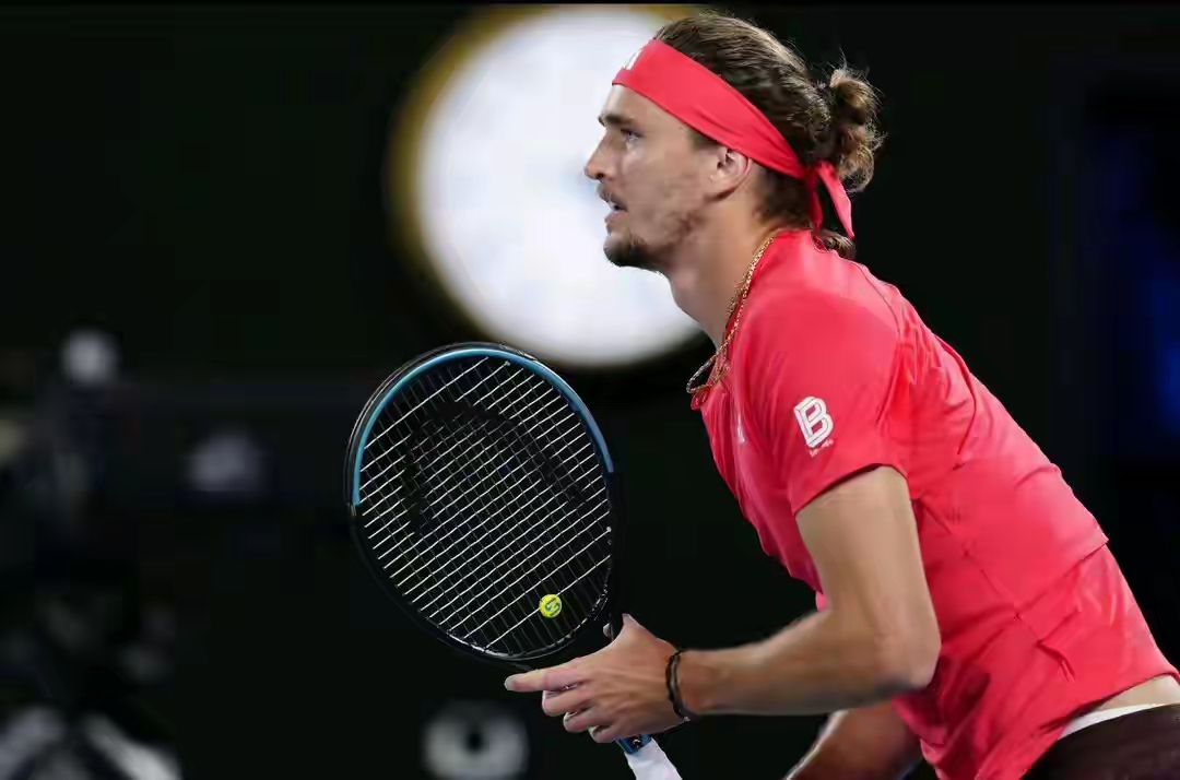 关于澳网轻取蒙特卡洛大师赛，兹维列夫高光表现的信息