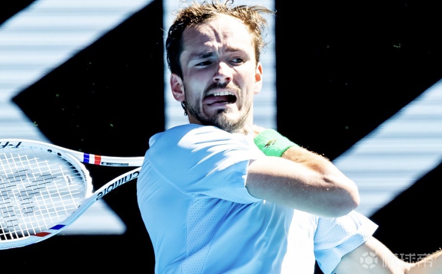 澳网逆转蒙特卡洛大师赛,梅德韦杰夫刷新纪录 澳网逆转蒙特卡洛大师赛,梅德韦杰夫刷新纪录