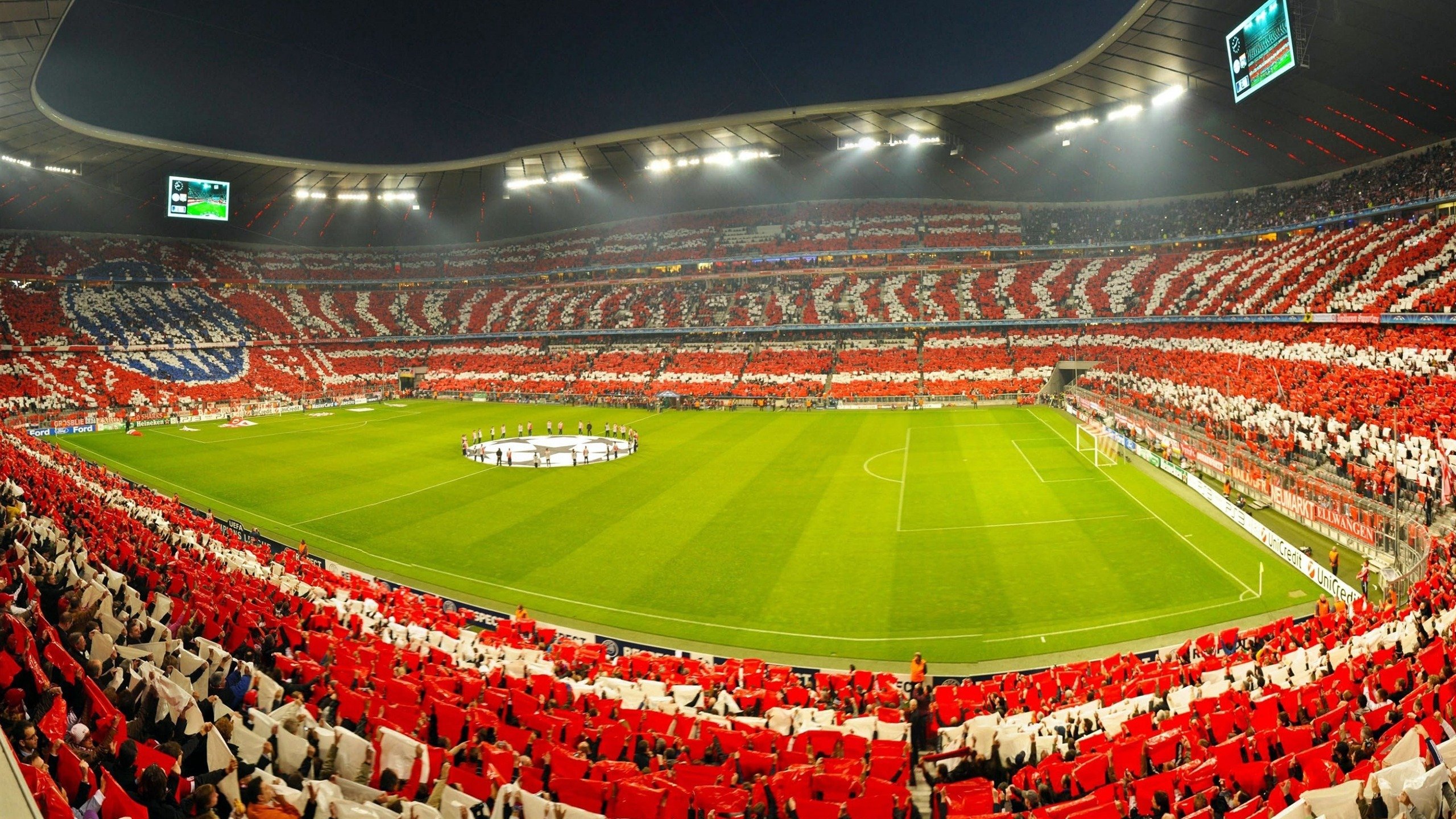 当东方闪电划破加泰罗尼亚夜空，黄喜灿的欧冠时刻与拉齐奥的逆袭诗篇